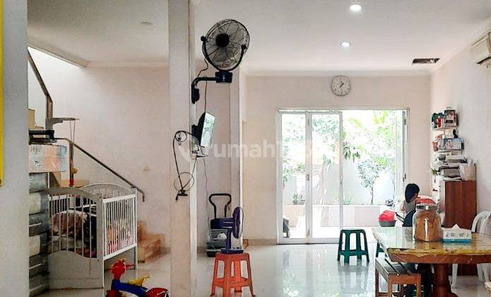 Rumah Langsung Bisa Buka Usaha Lokasi Strategis Di Villa Melati Mas 2