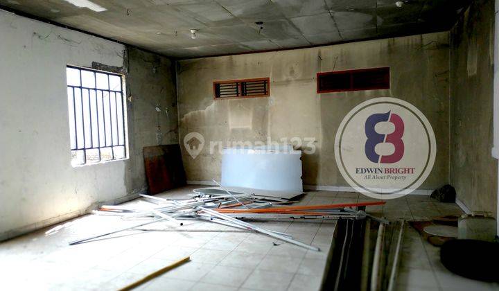 Ruang usaha bengkel mobil di Cipadu Tangerang Selatan 3