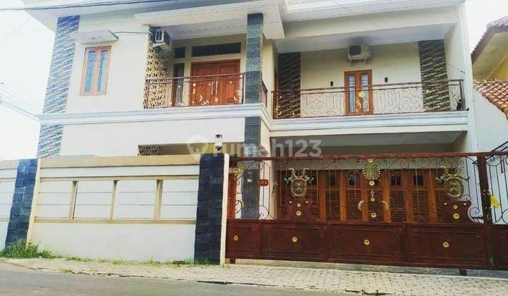 Rumah Mewah di Jalan Palagan  6