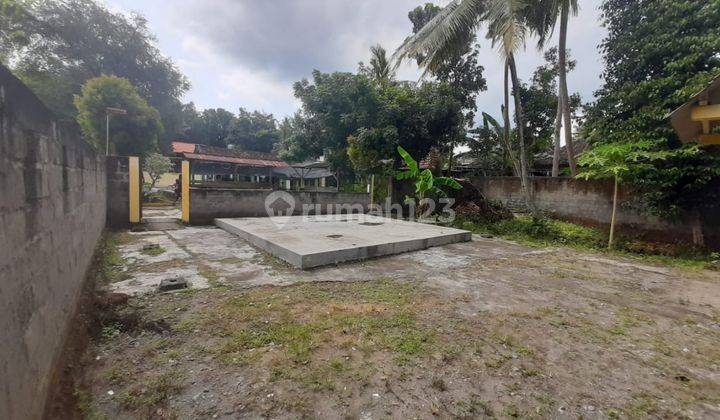 Tanah Premium, Hook di Imogiri Timur  5