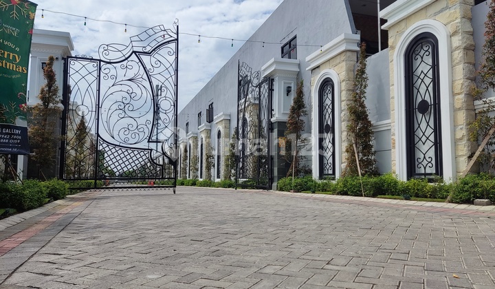 RUMAH 2 LANTAI SURABAYA BARAT - FREE DP DAN FURNISH 3