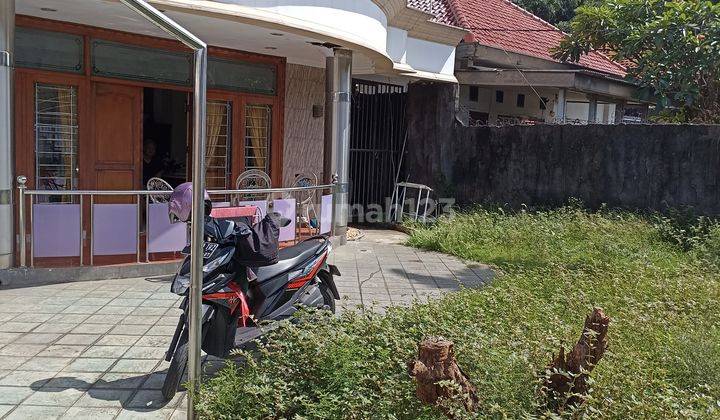 Rumah 1 lantai luas besar strategis,murah, cocok utk usaha, nego 2