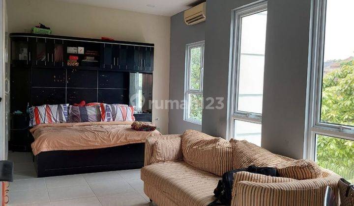 Rumah 2 Lantai murah, model baru, SHM, bagus, nego, baru renovasi 2