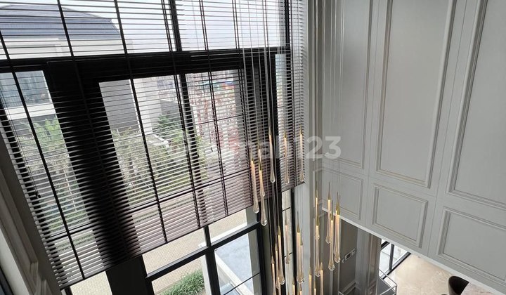 Tresor Rumah Sultan New di BSD City Phase Dua- Mewah 2