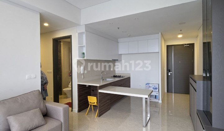 Warm,enjoy & comfort  Living at Apartemen MArigold Navapark BSD City 1 BR + Study Room