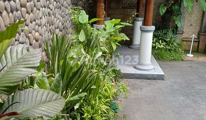 Rumah exclusive private pool pribadi Cluster Perancis Modernland Rumah exclusive private pool pribadi Cluster Perancis Modernland