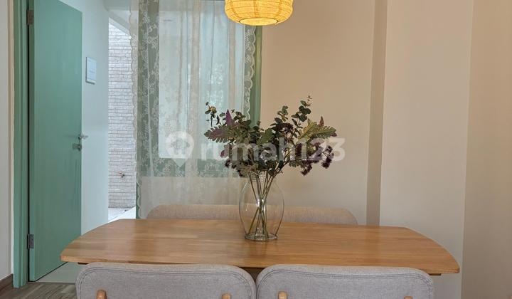 GREEN PARK TOWNHOUSE FOR SALE IN LIPPO KARAWACI! 2