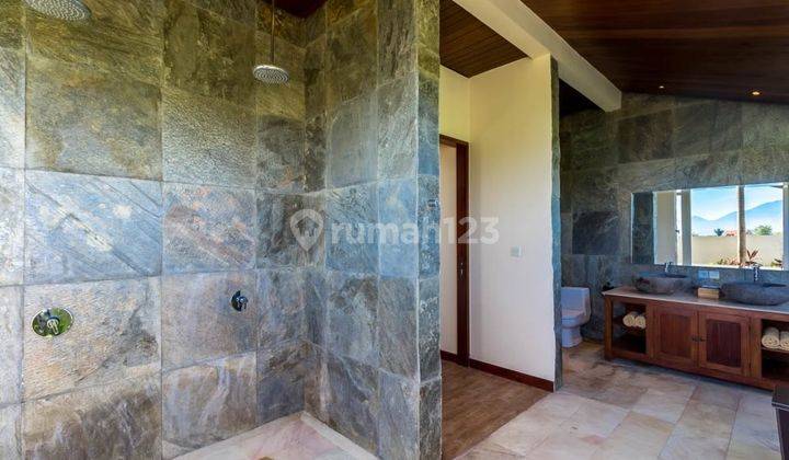 Villa Elit 8 BR View Pantai Dekat Dengan Pantai Beraban 12