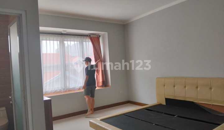 Disewakan Rumah Bagus Semi Furnish Di Grinting Kebayoran Baru
