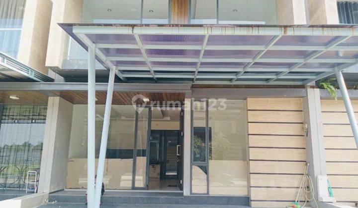 Rumah Sewa Kondisi Rapi di Golden Stone  1