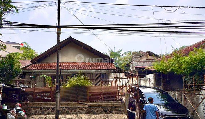 Di Jual Rumah Lama Turun Harga lokasi di Jl Langsat 1  Kebayoran Baru Kramat Pela Jakarta Selatan 1