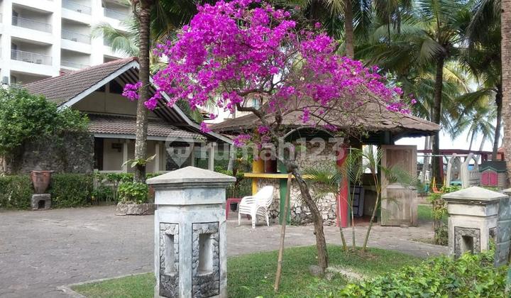 For Sale: Nice Villa Ready to Occupancy Directly Facing the Beach in Serang, Anyer, Banten.