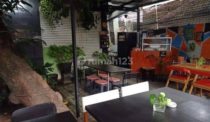 RUMAH SEMI FURNISHED BAGUS SHM DI JL.CIKINI, MENTENG  2