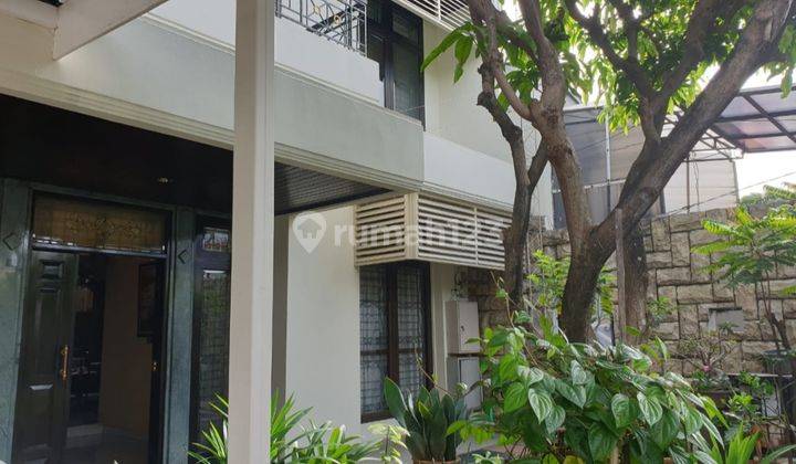 Rumah di Taman Meruya 2 Lantai SHM Sudah Renovasi Furnished 1