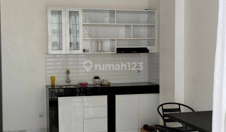 Dijual Rumah di Jalan Cinere Raya 2 Lantai SHM Baru Selatan 2