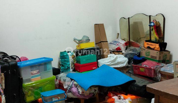 Rumah di Jl. Duri Kepa Kebon Jeruk 2 Lantai SHM Bagus Timur