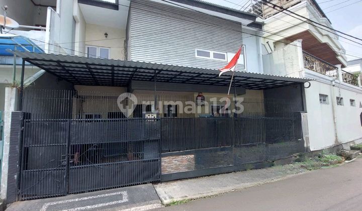 For Sale House in Tomang Area, Flood-Free Complex Location For Sale House in Tomang Area, Flood-Free Complex Location