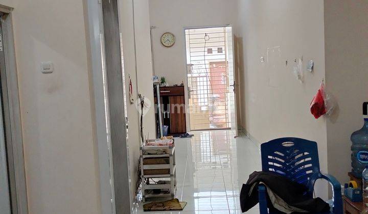 Rumah 2 Lantai Sudah Renovasi Selatan 2