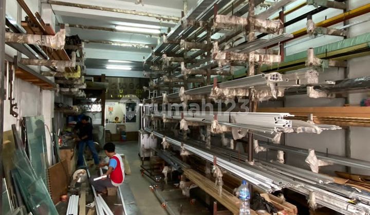 Dijual Ruko Daerah Kesawan Pusat Grosir Jalan Bawean 10