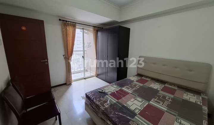 Madison Park Apartment Unfurnished Empty 2