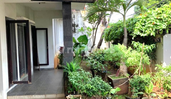 Rumah di Tebet Barat Akses Jalan Seukuran 3 Mobil Lokasi Strategis 2