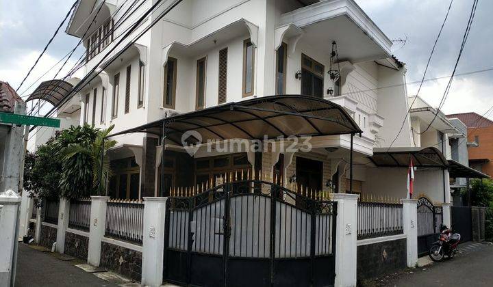 Rumah Kontrakan 2,5 Lantai, Furnished, Bagus, Siap Huni Di Tebet 1