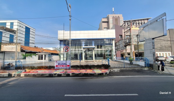 Office on Raden Intan Main Road, Pelita Engal Ex-Car Showroom Office on Raden Intan Main Road, Pelita Engal Ex-Car Showroom