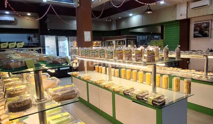 4.5 RUKO ON JATIWARINGIN MAIN ROAD, PONDOK GEDE 2