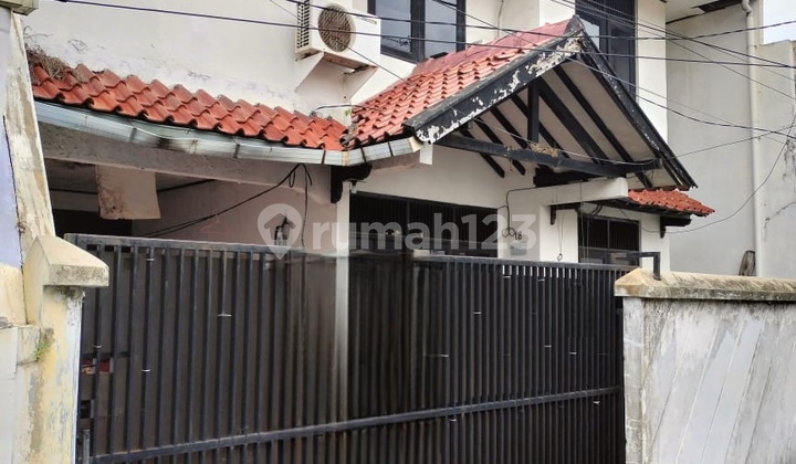 Rumah Harga Mendekati Njop Di Tebet Butuh Renovasi Rumah Harga Mendekati Njop Di Tebet Butuh Renovasi