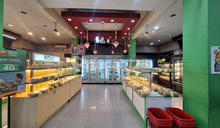 4.5-STORY SHOPHOUSE IN PONDOK BAMBU, EAST JAKARTA, STRATEGIC LOCATION 2