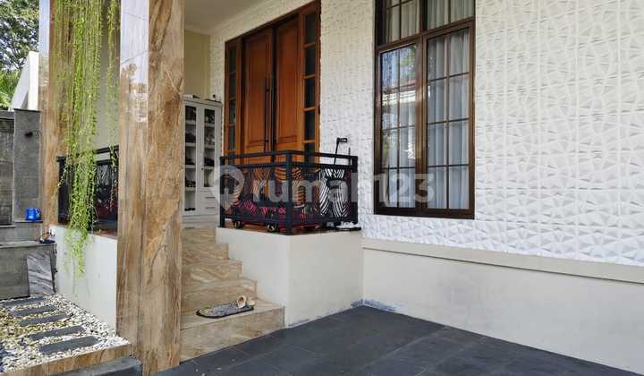 Rumah Bagus 2 Lantai Furnished SHM Pulomas Jakarta Timur Rumah Bagus 2 Lantai Furnished SHM Pulomas Jakarta Timur