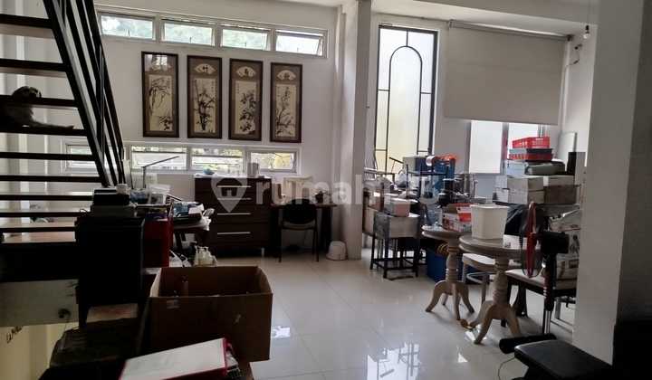 Ruko Gandeng Di Komplek Taman Pegangsaan Indah Jakarta Utara