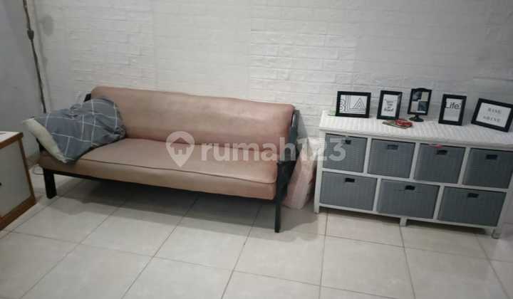 Rumah Siap Huni 2 Lantai di Senen Jakarta Pusat 2