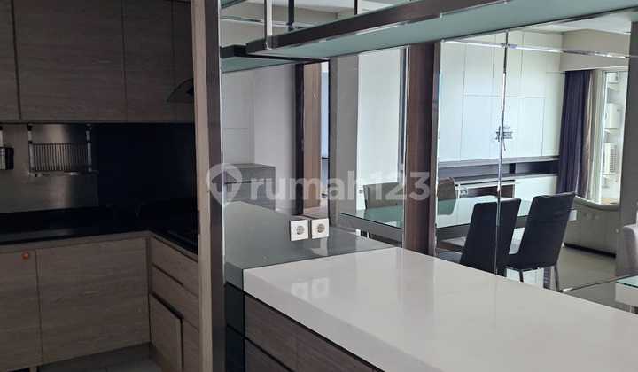 Sherwood Apartment, Wellington Tower, Well-Furnished, Ready to Occupy in Kelapa Gading. 2