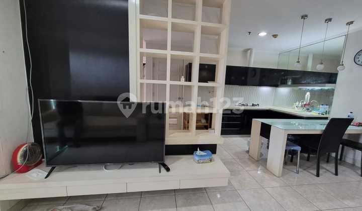 Lyon Garden Apartment, Frenchwalk, 25th Floor Lyon Garden Apartment, Frenchwalk, 25th Floor