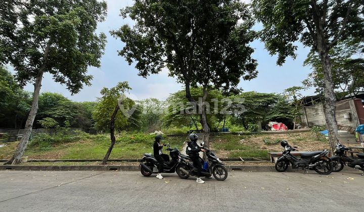 Flood-Free Land, Near Health Facilities, Ready to Occupy at Delta Silicon Cikarang