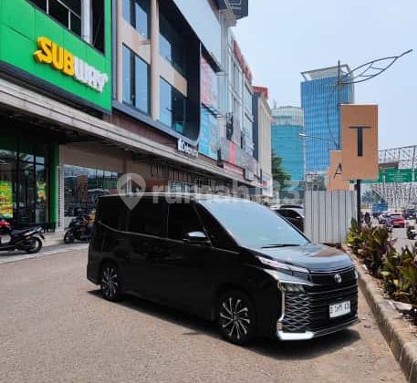 Graha Boulevard Summarecon Bekasi Shop House, 4 Floors Good Condition Ready to Use HGB 2