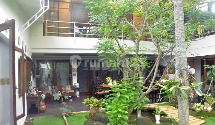 Nice Luxury House in Kemang, South Jakarta