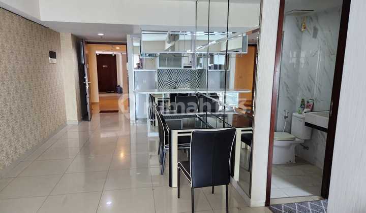 Apartment Sherwood Tower Richmon, 2BR Bagus Furnished Kelapa Gading