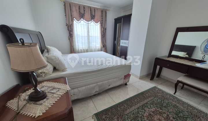 Apartemen Lyon Garden, Frenchwalk, Moi Lt 33 Jakarta Utara