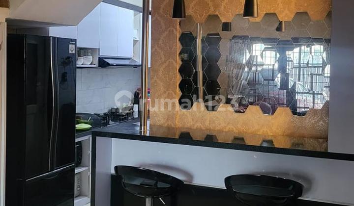 Rumah Siap Huni 2 Lantai di Pulomas , Jakarta Timur 2
