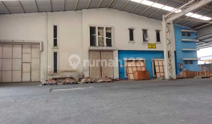 Good Warehouse IMB 1641m2 Ready to Use JABABEKA, North Cikarang