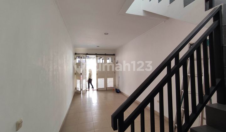 Rumah Bagus Dalam Cluster di Taman Beverl Cikarang 2