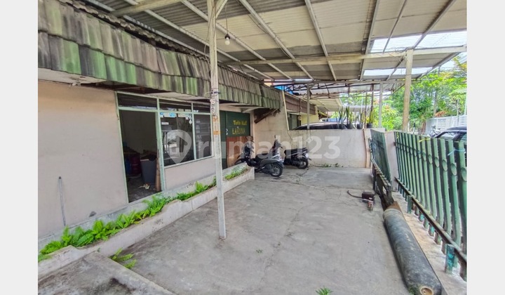 FOR SALE HOUSE INCLUDING BACK LAND GRIYA ARCAMANIK 2