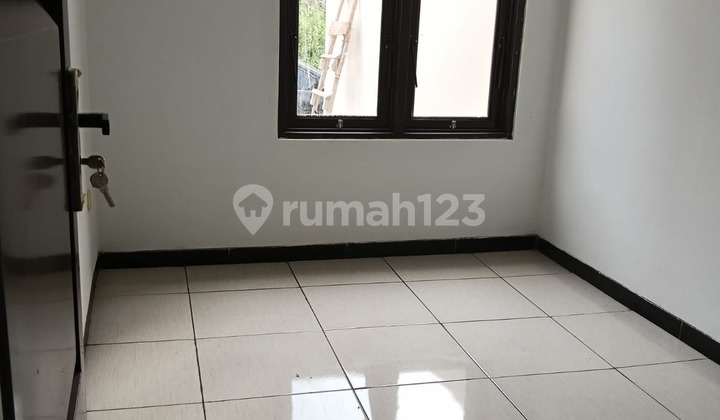 New House Ready to Occupied 8 Minutes from Cimahi Square New House Ready to Occupied 8 Minutes from Cimahi Square