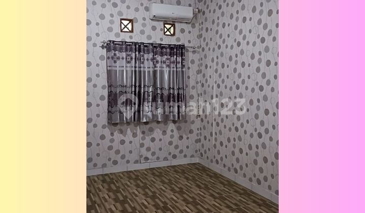 There are few houses in Puri Indah Jatinangor. 2