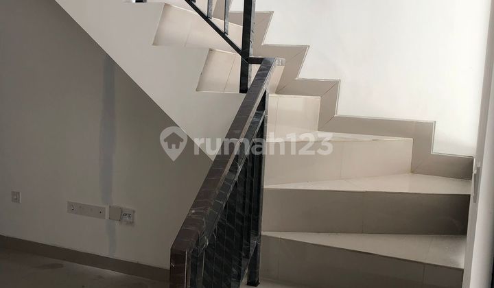 Selling Below 1M NEGO House in PIK 2 Millennial Size 4.5x10 CHEAPEST! Selling Below 1M NEGO House in PIK 2 Millennial Size 4.5x10 CHEAPEST!