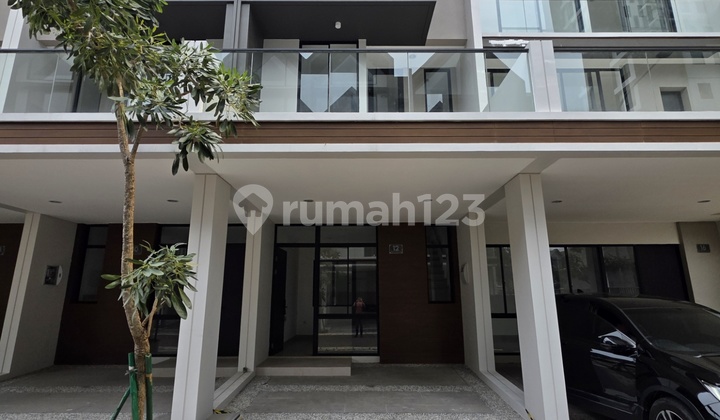 Disewakan Rumah PIK 2 Ukuran 4,5x10 3 Lantai 3 Kamar 65 Juta/Thn! Disewakan Rumah PIK 2 Ukuran 4,5x10 3 Lantai 3 Kamar 65 Juta/Thn!