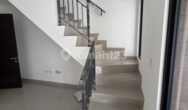 For Rent Osaka Residence House Size 4.5x10 3 Bedrooms 65 Million/year 2