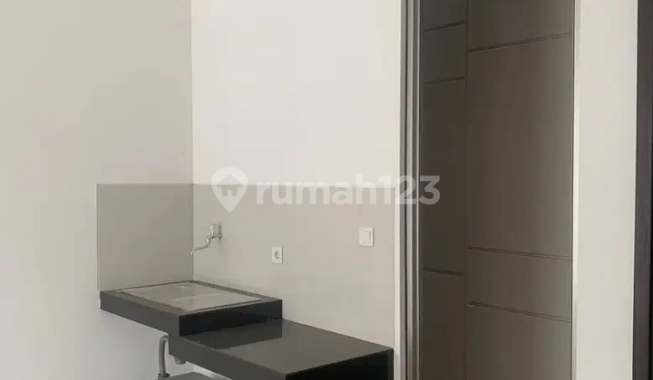 Dijual TERMURAH Rumah PIK 2 Ukuran 4,5x10 3 Lantai SHM cuma 1,6M! 2